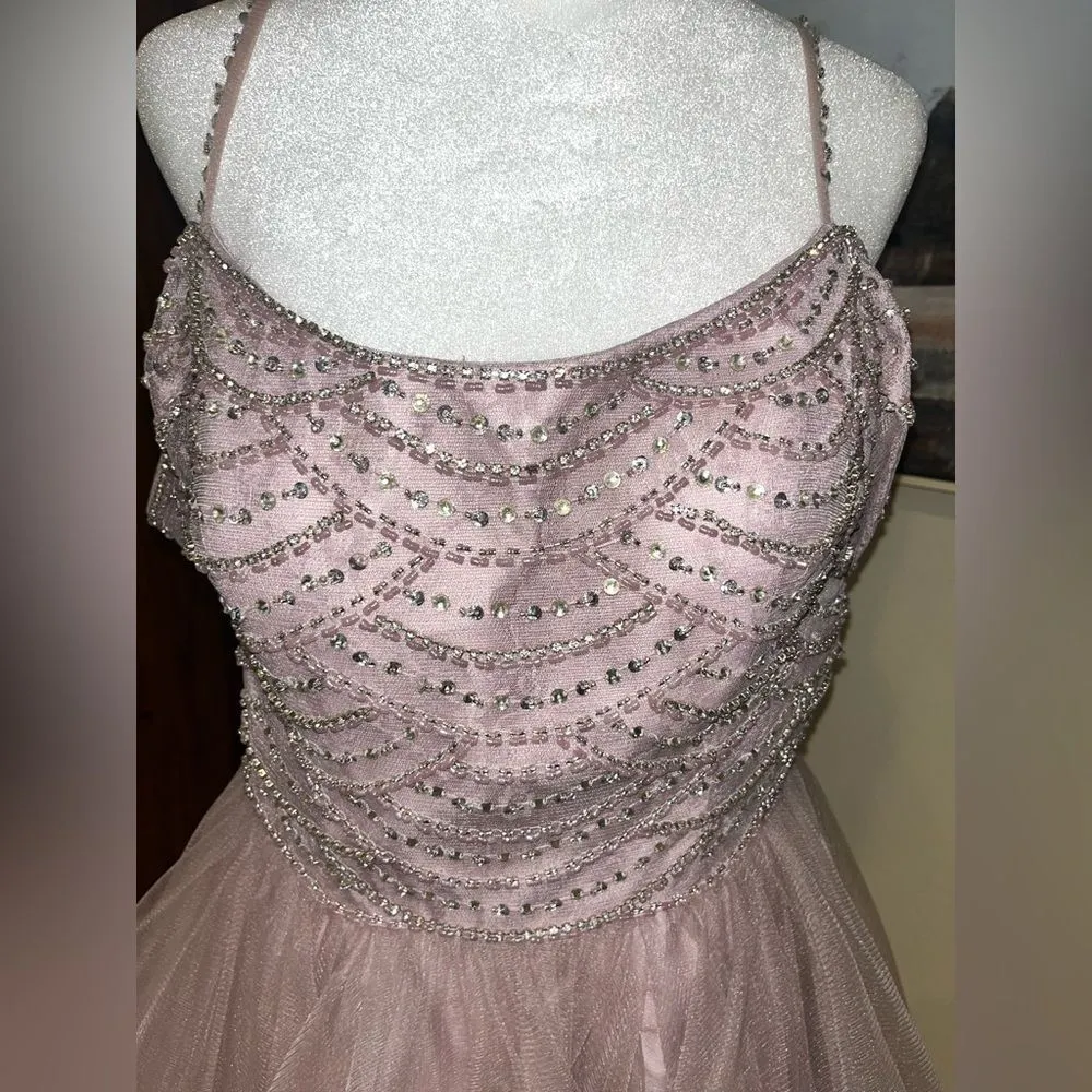 Aspeed Pink Ruffled Layered Off Shoulder Beaded Short Gown Semi-Open Back L - Image 5