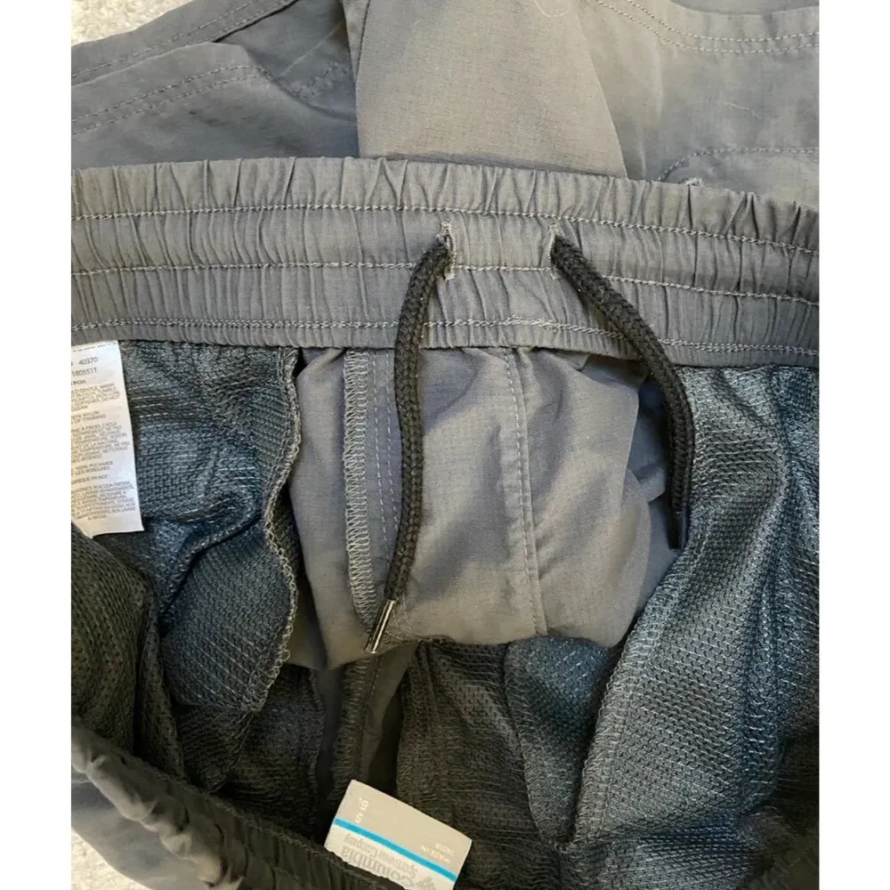 Columbia Women’s Silver Ridge Cargo Shorts Black Size S - Image 7