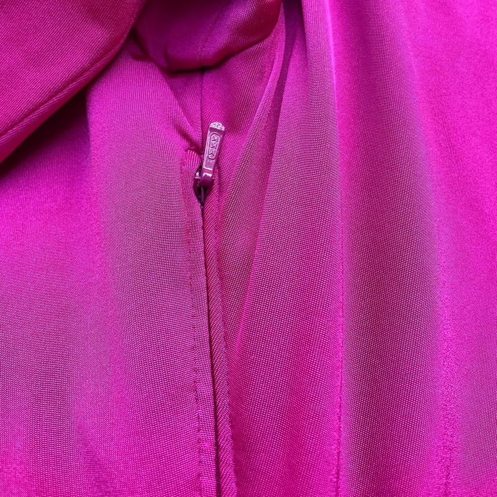 Tadashi Shoji Lipstick Pink Cowl Neck semi formal dress form fitted - Image 7