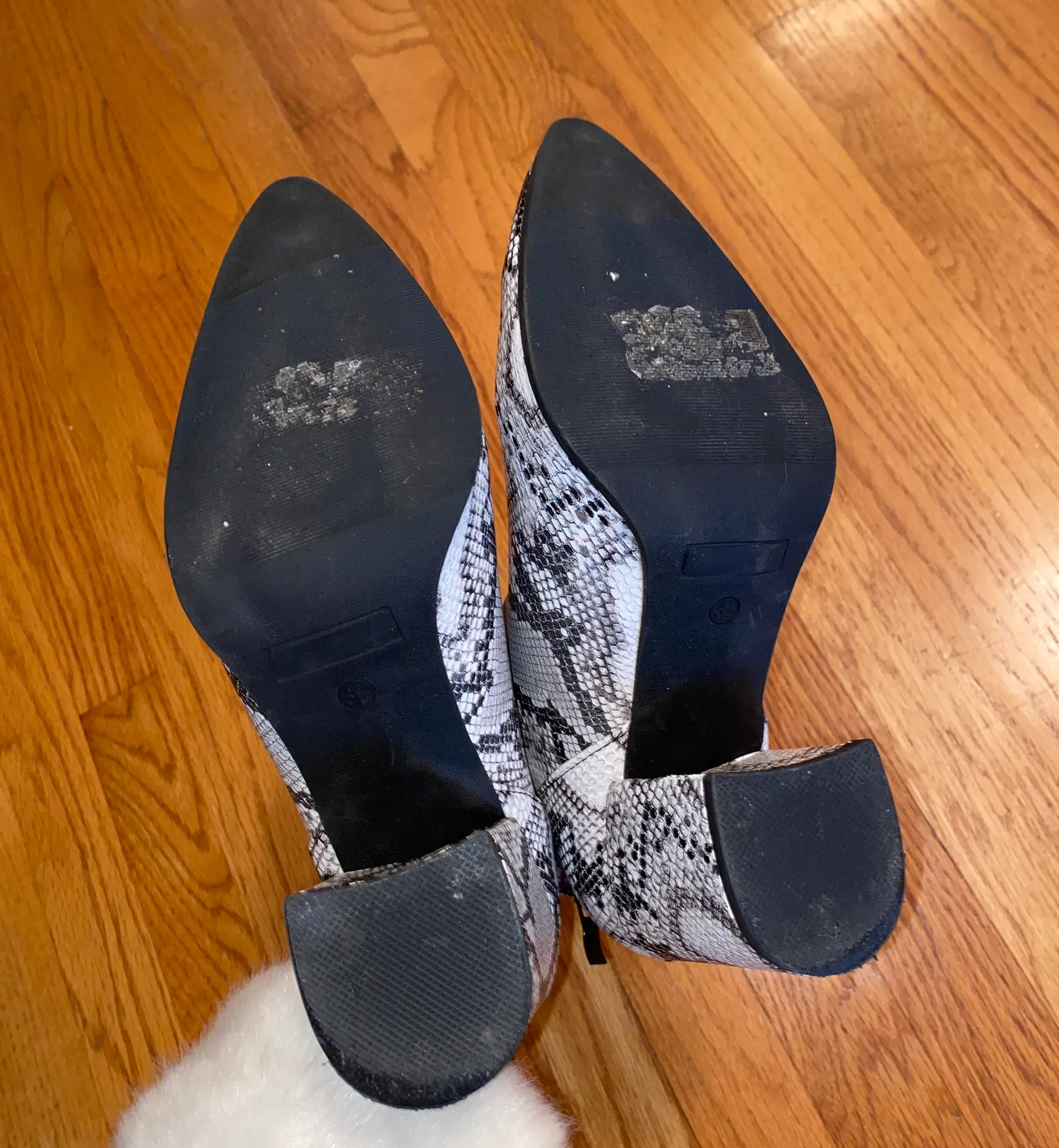Snakeskin Boots Multiple Size 8.5 - Image 3