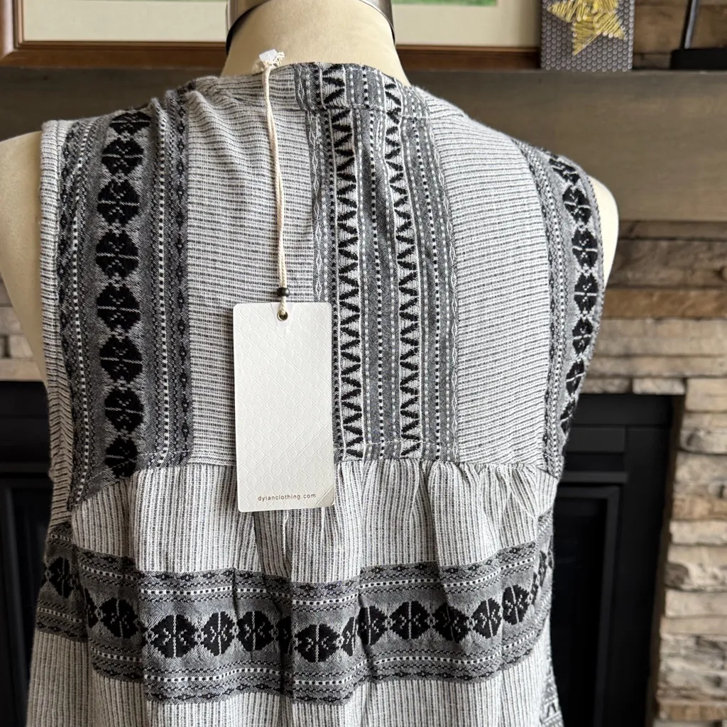 Dylan  Gray and Black Patterned Dress - Image 8