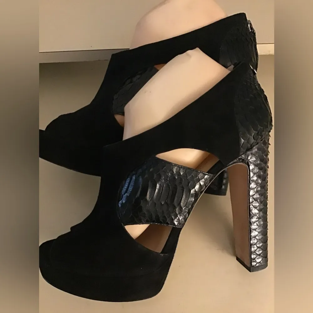 Barneys New York women black suede leather platform heel shoes US 9.5 - Image 7