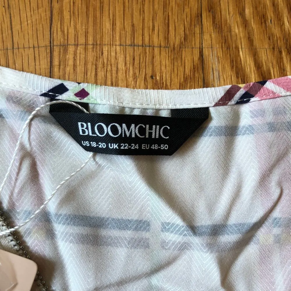 Bloomchic NWT White Pink Square Pattern Zip Front Blouse 3/4 Sleeve Size 18-20 - Image 3