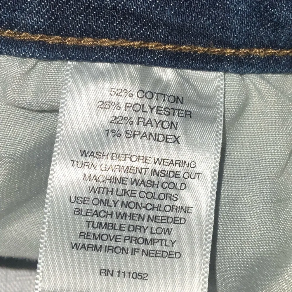 🌸3/$15🌸 Wishful Park Blue Jean Denim Cutoff Fringe Hem Mid Rise Shorts Jr. 7 - Image 6