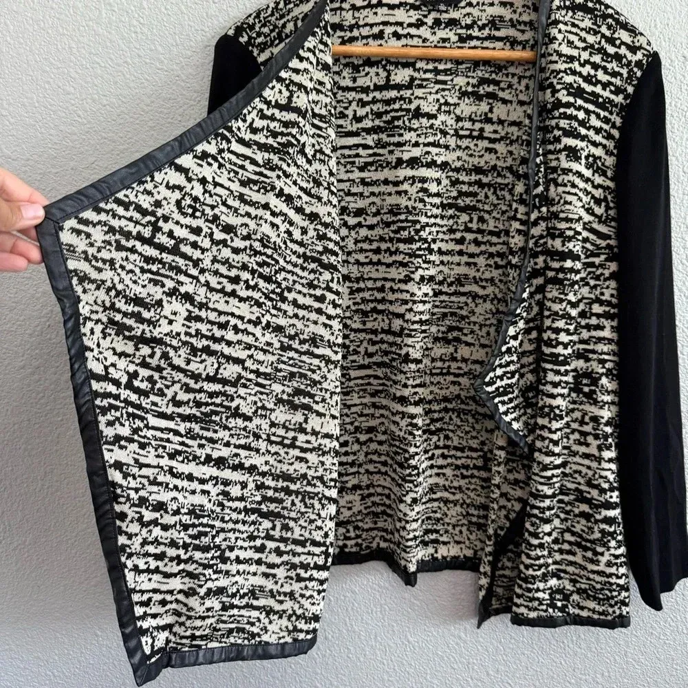 Misook  Heritage Fit Blazer Size XL Black‎ Cream Metallic - Image 3