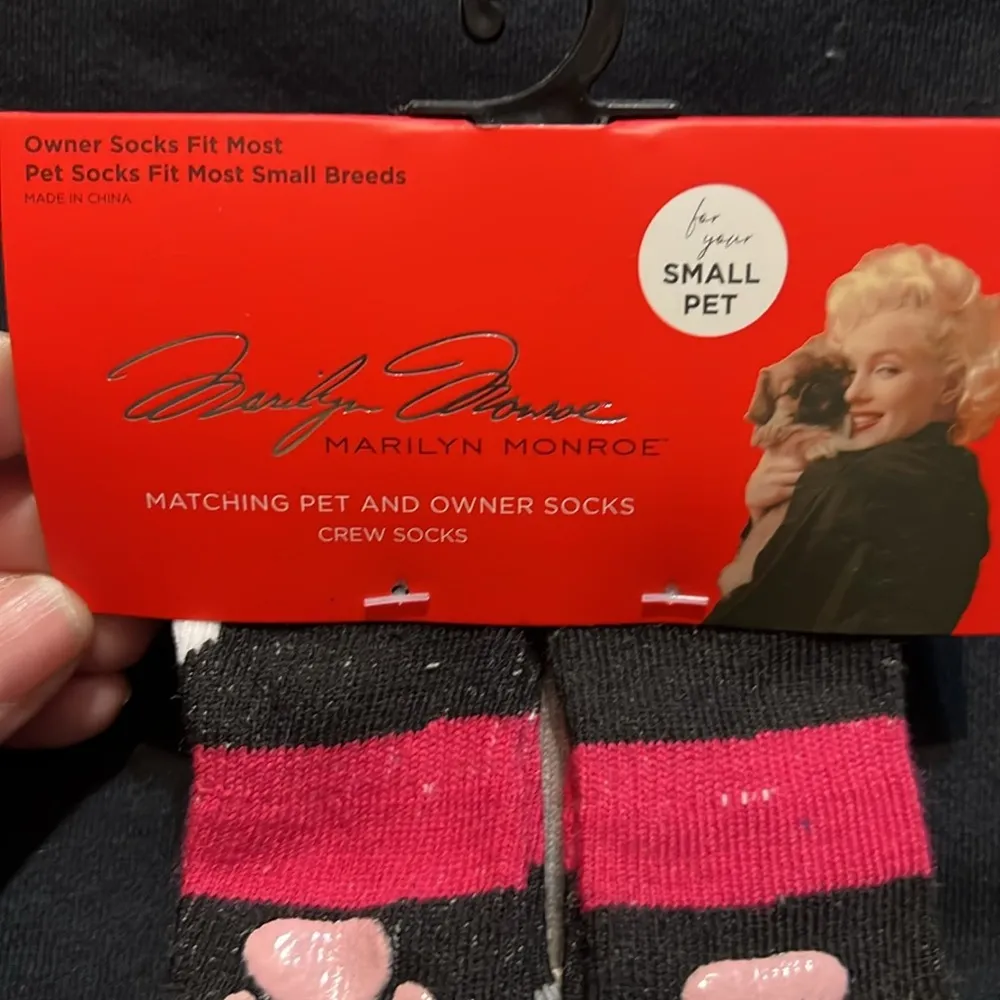 Marilyn Monroe Matching Owner & Pet Socks.. NWT - Image 9