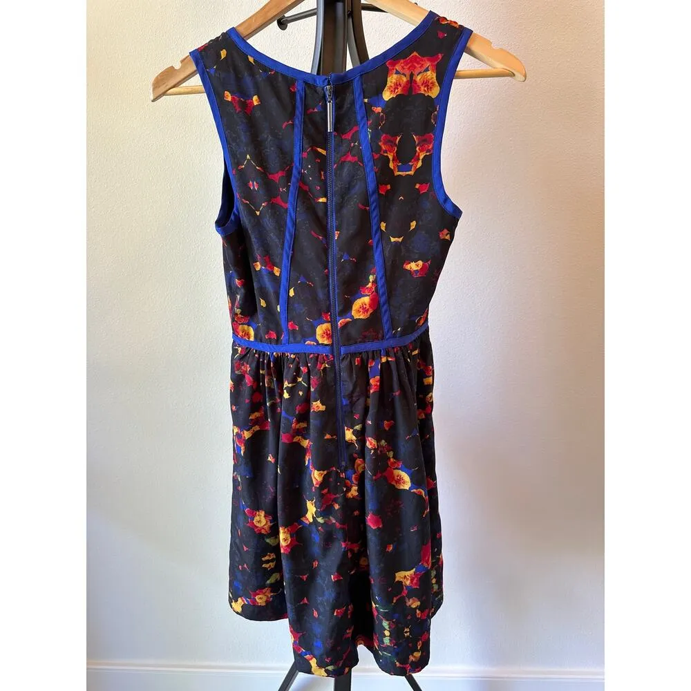 Kensie Fit and Flare Fully Lined Black Floral Dress Blue Trim Sleeveless Sz XS - Image 6