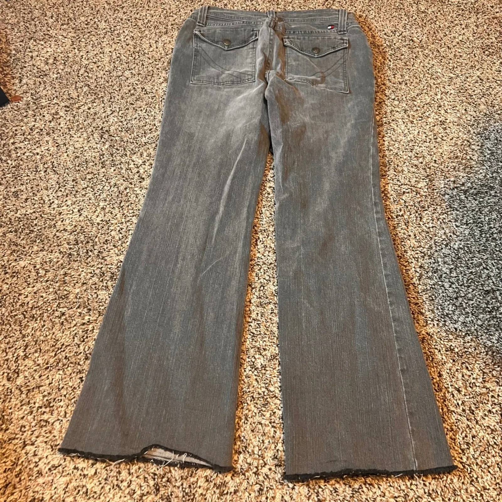 Tommy Hilfiger Gray Denim Jeans Flare Leg Low Rise Frayed Hem Womens - Image 6