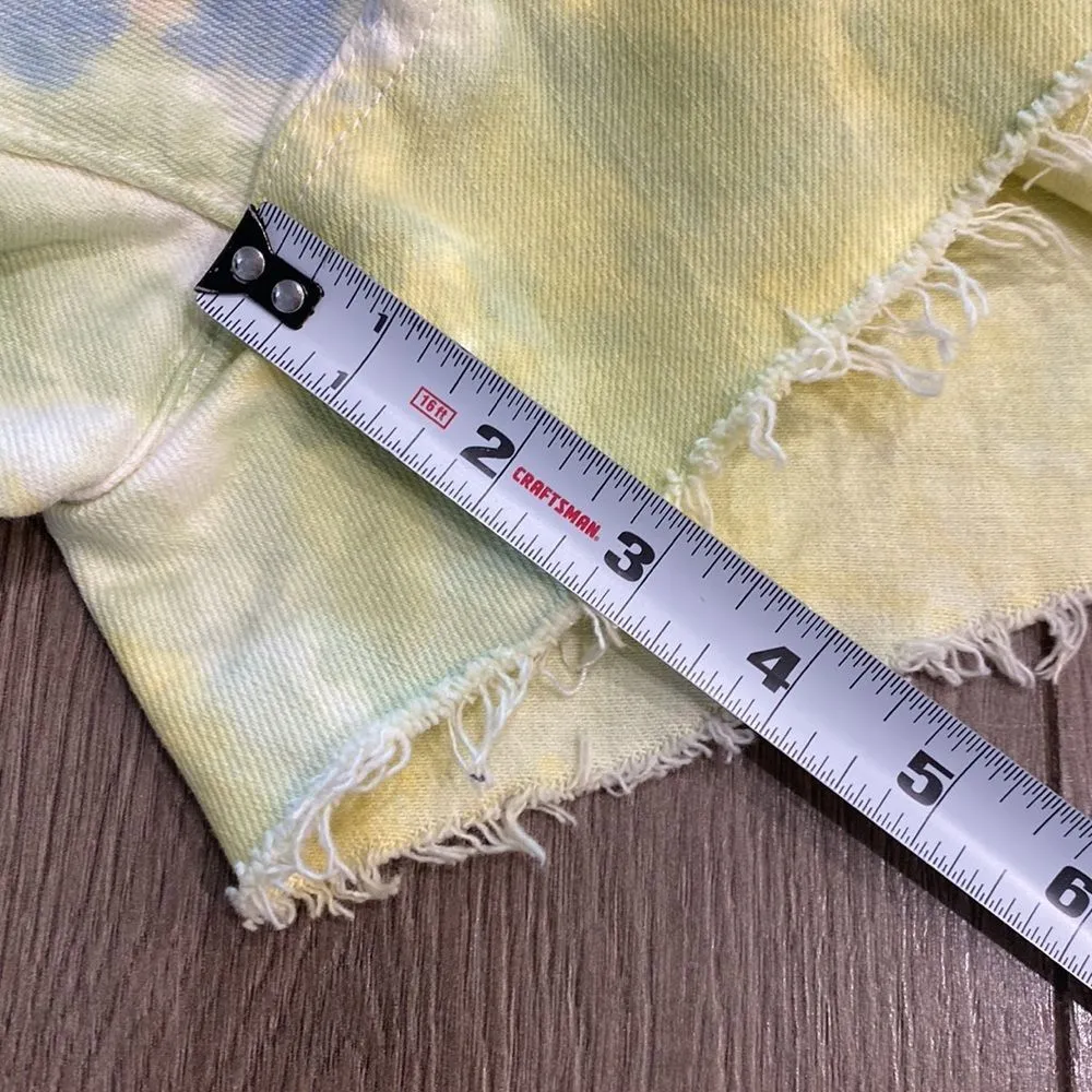 Blank NYC‎ The Barrow Vintage High Rise Tie Die Cut Off Jean Shorts Size 30 - Image 10