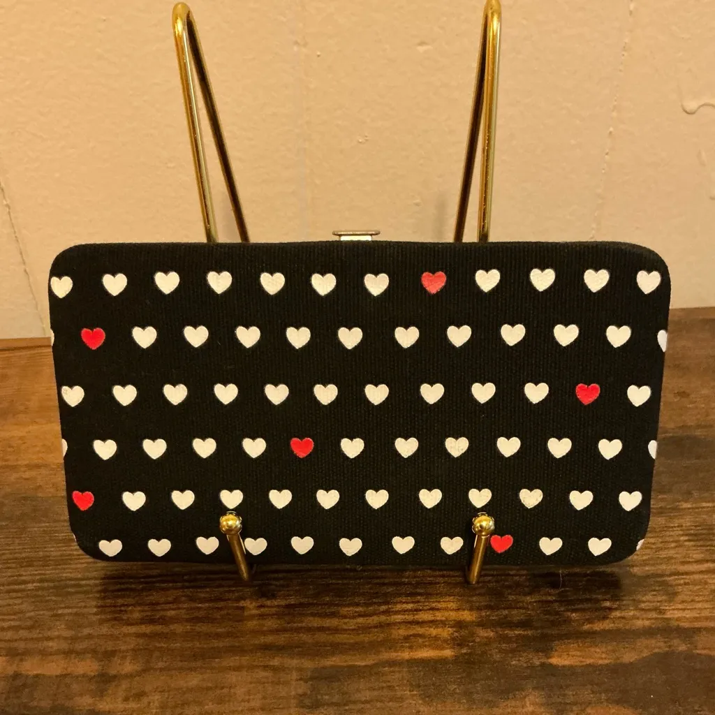 A Vintage Rare HTF Sanrio 2011 Hello Kitty Metal Clasp Rectangular Panda Wallet Red - Image 2