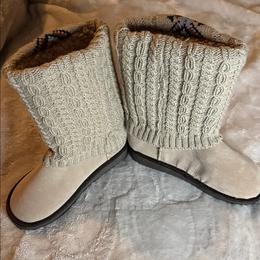 Muk Luks Beige Knit-Top Winter Boots - Image 4