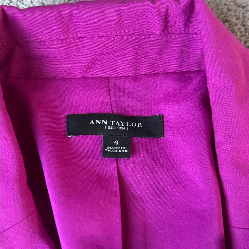 Ann Taylor Magenta Pink Blazer SIZE 4 - Image 2