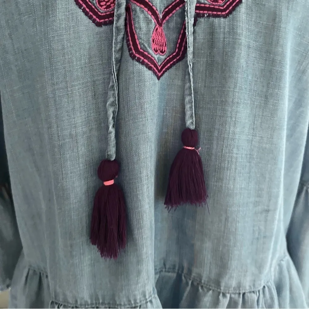 Blue Rain Blue Off Shoulder Chambray Hi Low Hem Top M - Image 4