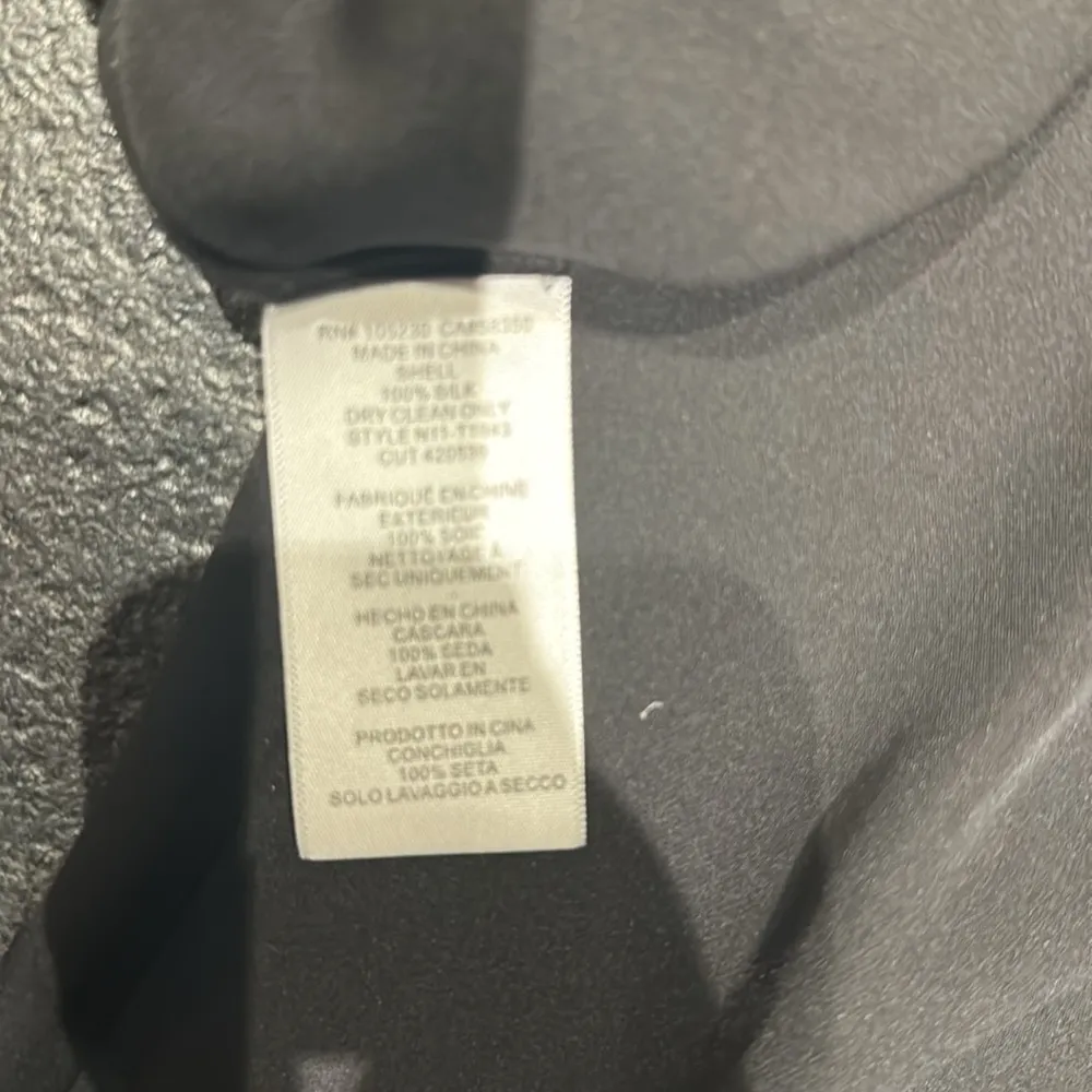 Women Silk Blouse.- Classy, sheer and great fit! Worn once- Small women’s! - Image 6