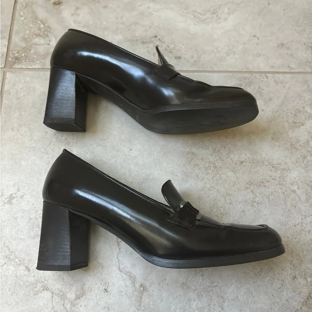 Ann Taylor Leather Heels Loafers Brown Size 6 - Image 3
