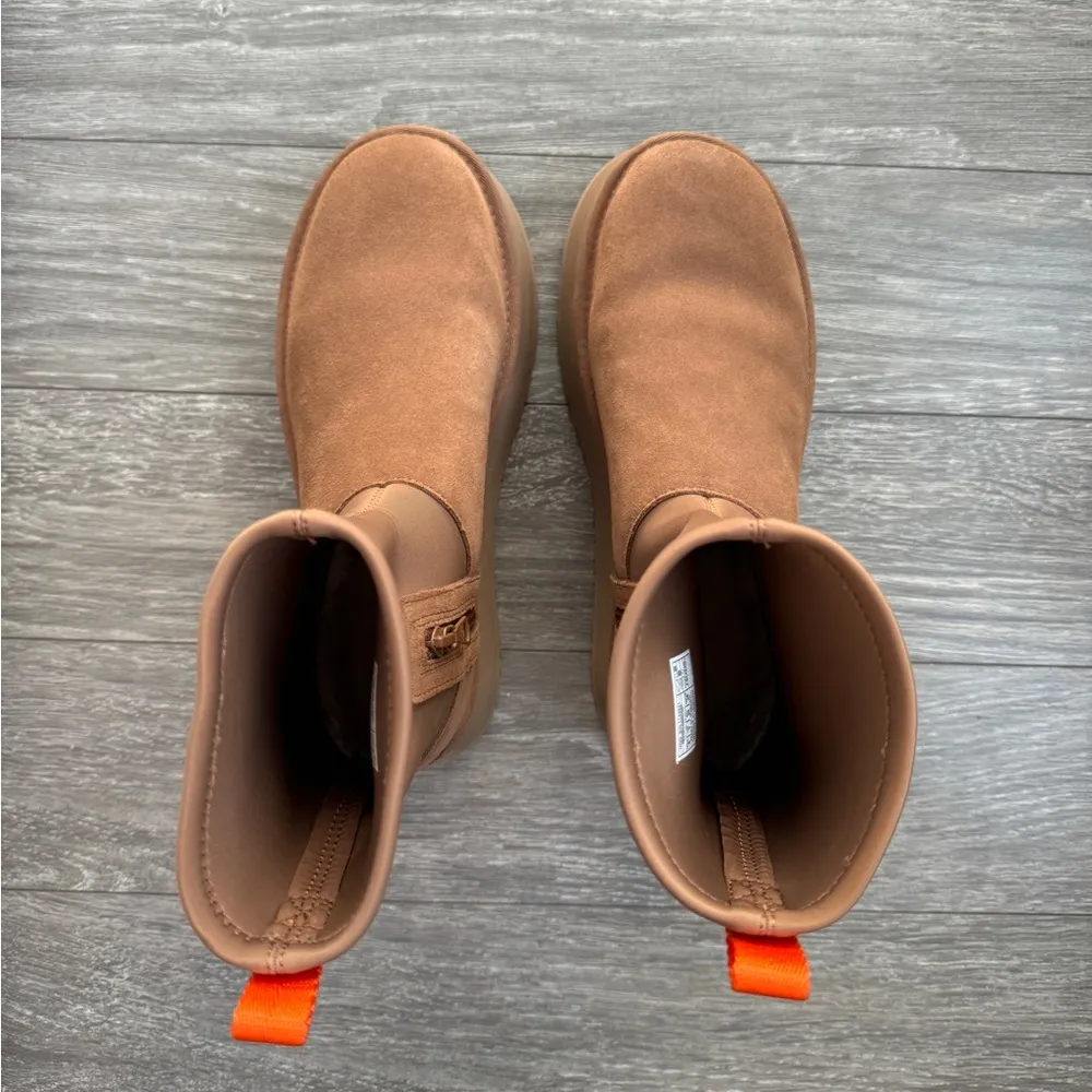 UGG  Chestnut Dipper Boots 9 - Image 7