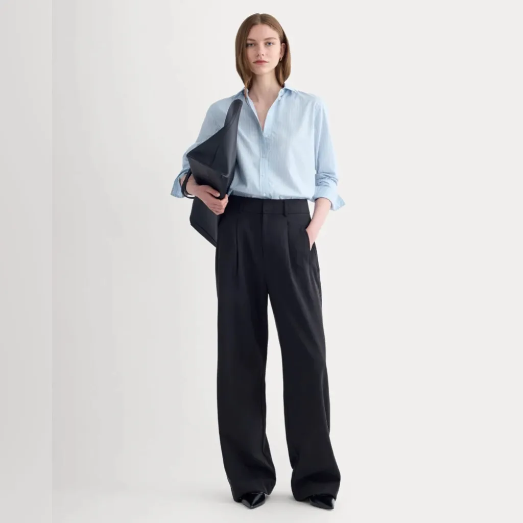 Everlane The Must-Have Shirt in Silky Cotton in Forever Blue/Optic White, size 2 - Image 2