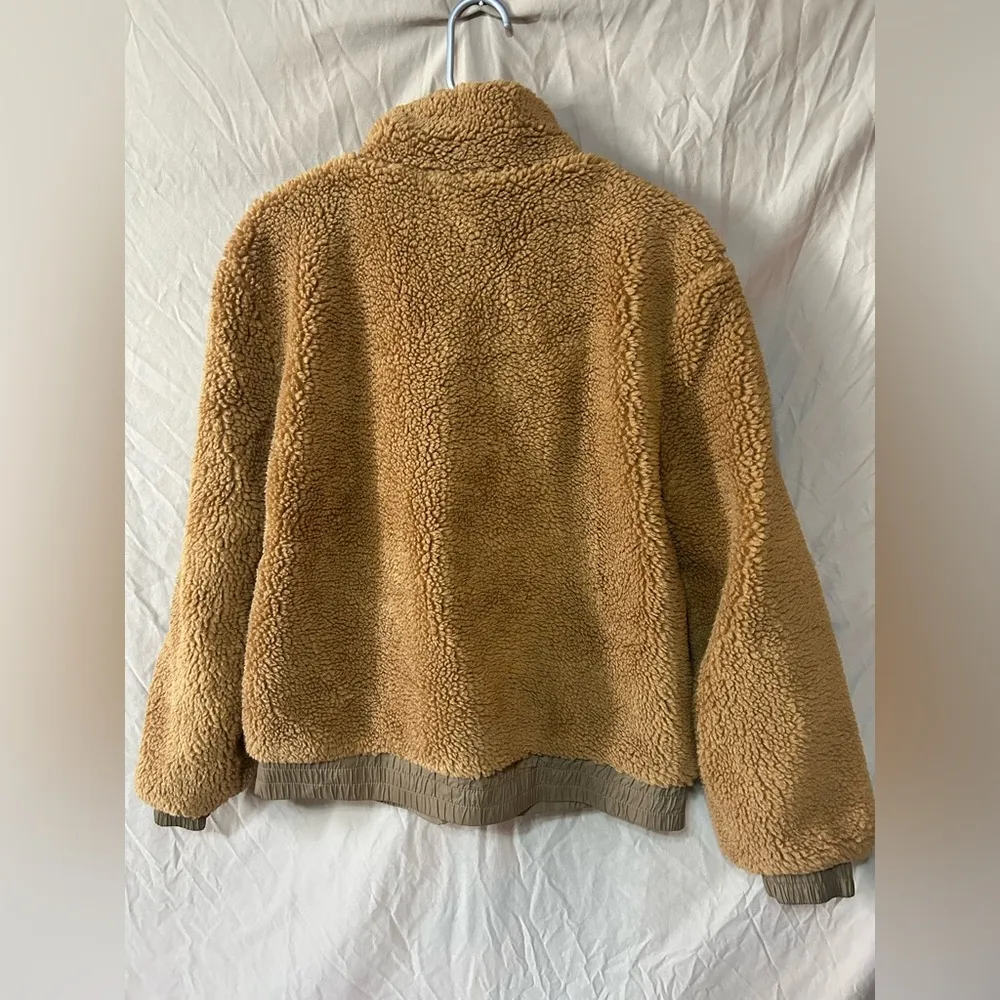 Zyia  reversable jacket - Image 2