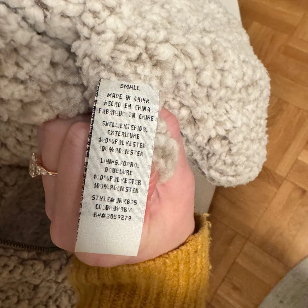 Thread & Supply Fuzzy Arctic Fleece Sherpa Vest Charcoal Gray Women's small S - Image 7