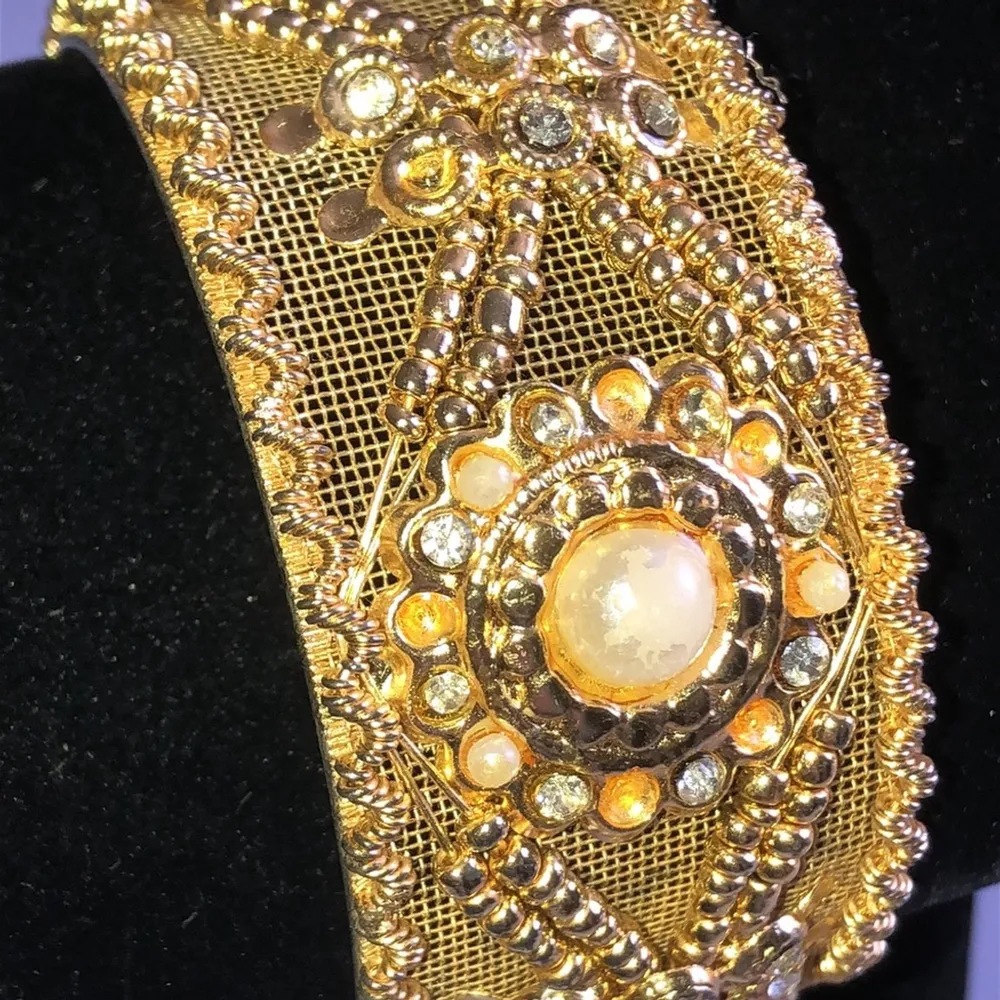 Gold Tone Mesh Rhinestone Faux Pearl Boho Retro Chunky Bangle Bracelet - Image 3