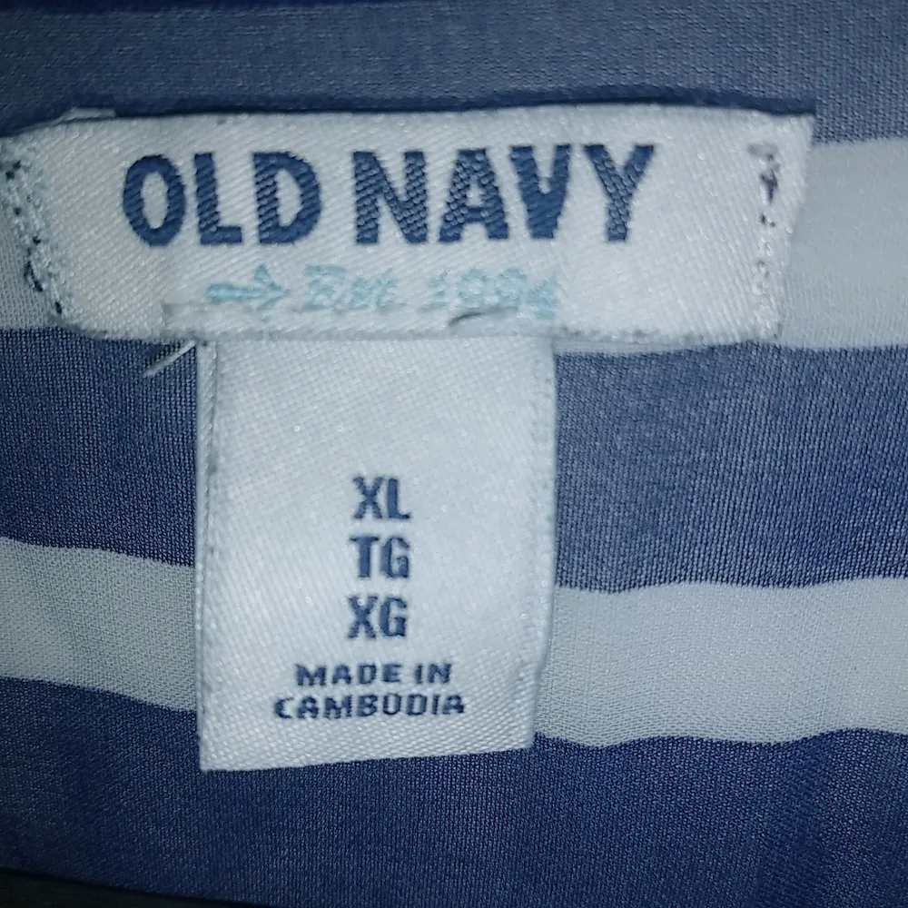 Old Navy XL Deep Blue Striped Top Plus - Image 4