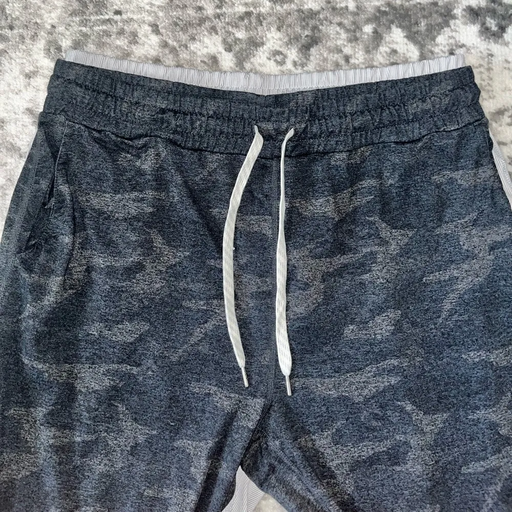 Vuori  Performance Jogger - Image 5