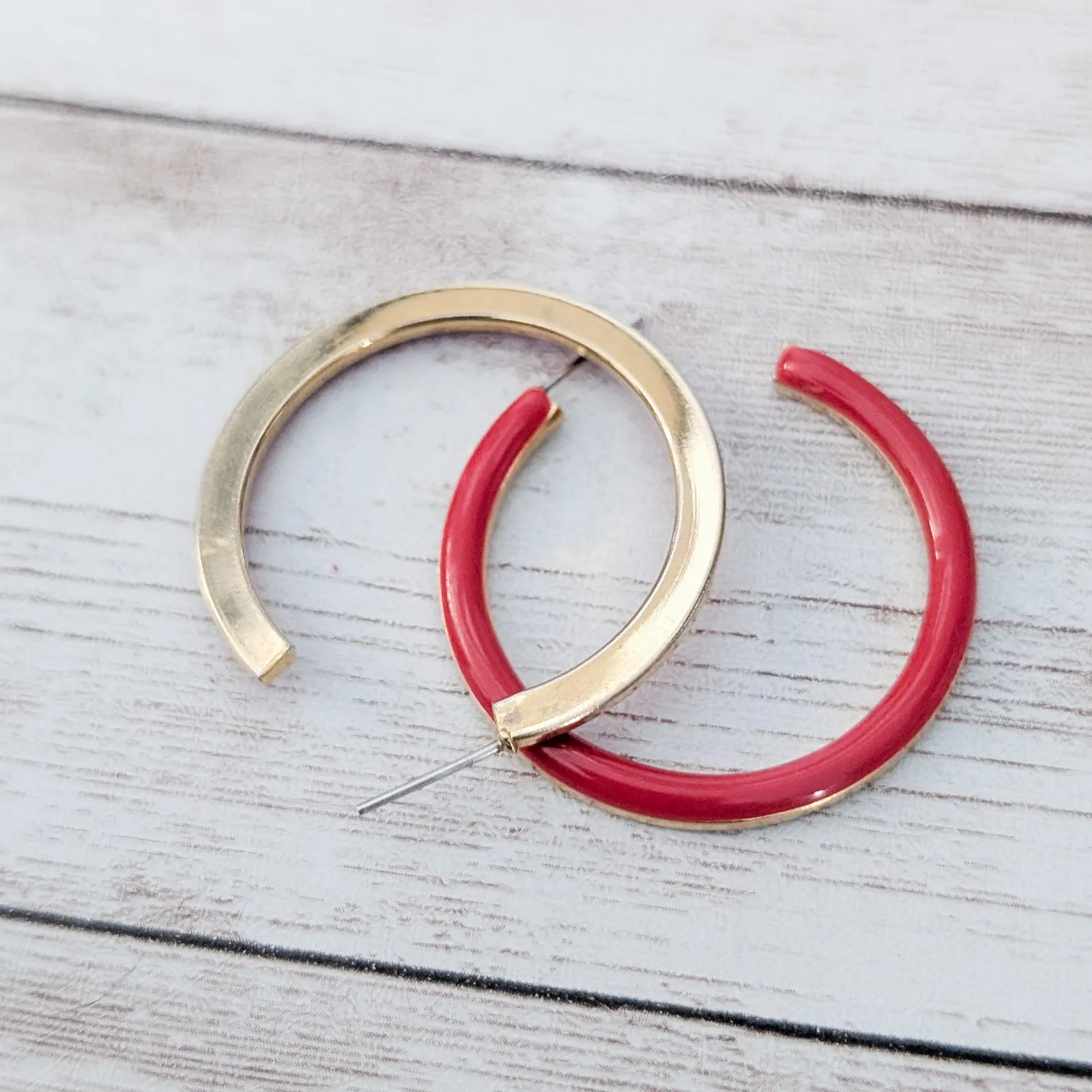 Vintage Stud Earrings Red & Gold Tone Large Hoops - Image 3