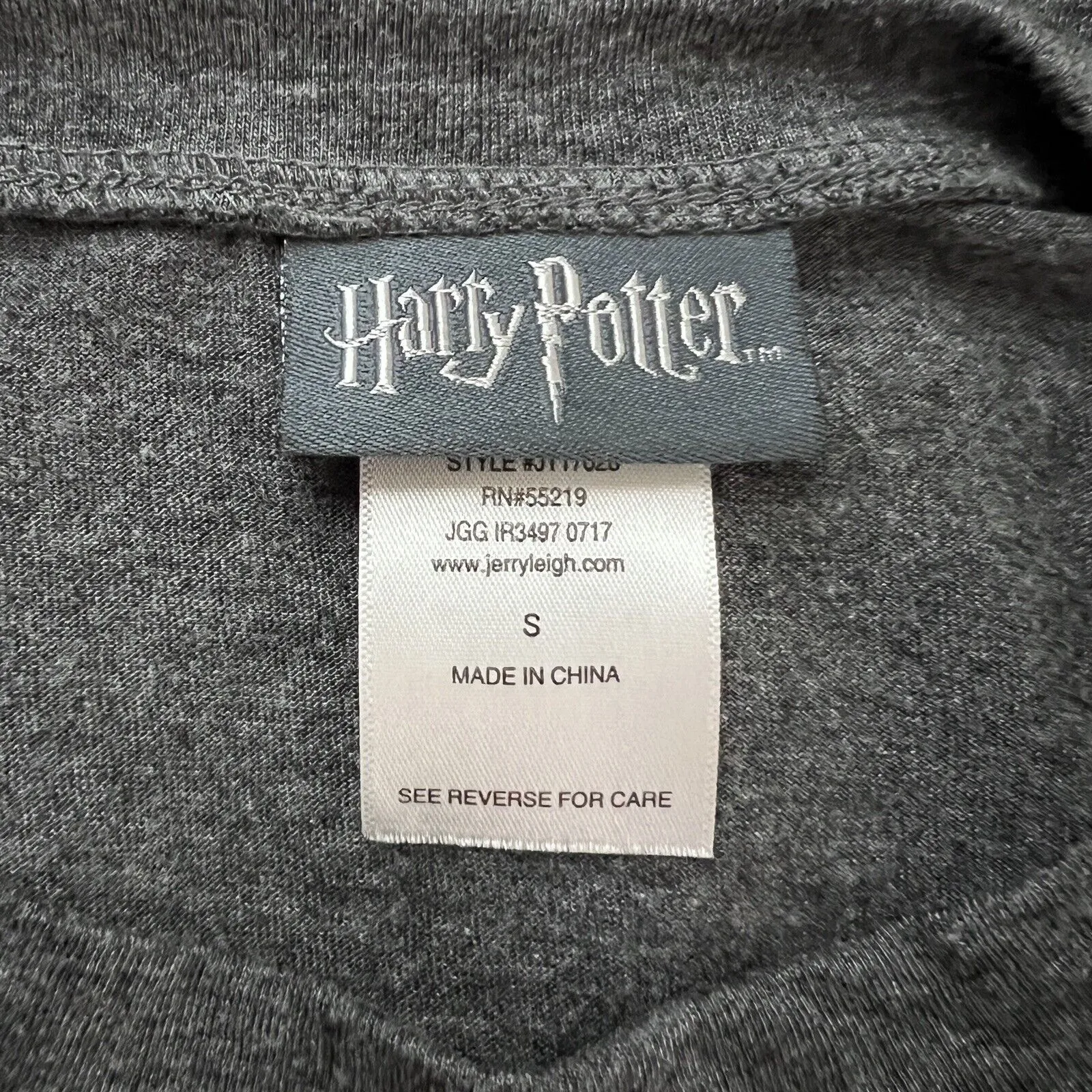 Harry Potter Shirt Womens Small‎ Gray White Graphic Tee Trouble Geek Movie Nerd - Image 7