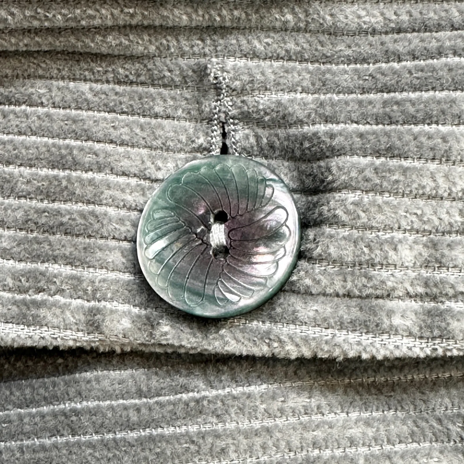 Woman Within Plus Size 30/32 Corduroy Top 3X  Button Front Pleated Back Gray‎ E - Image 3