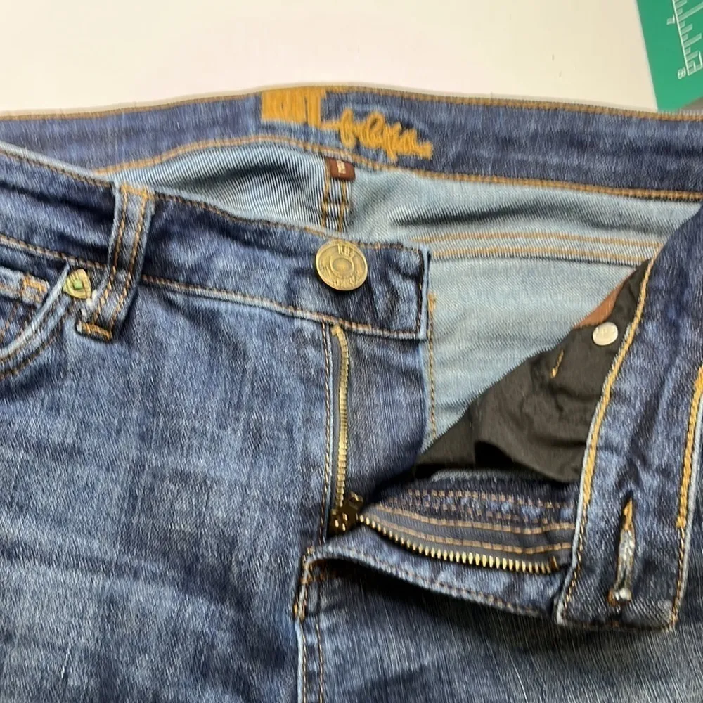 Kut From The Kloth Cuffed Hem Mid Rise Size 2 - Image 16