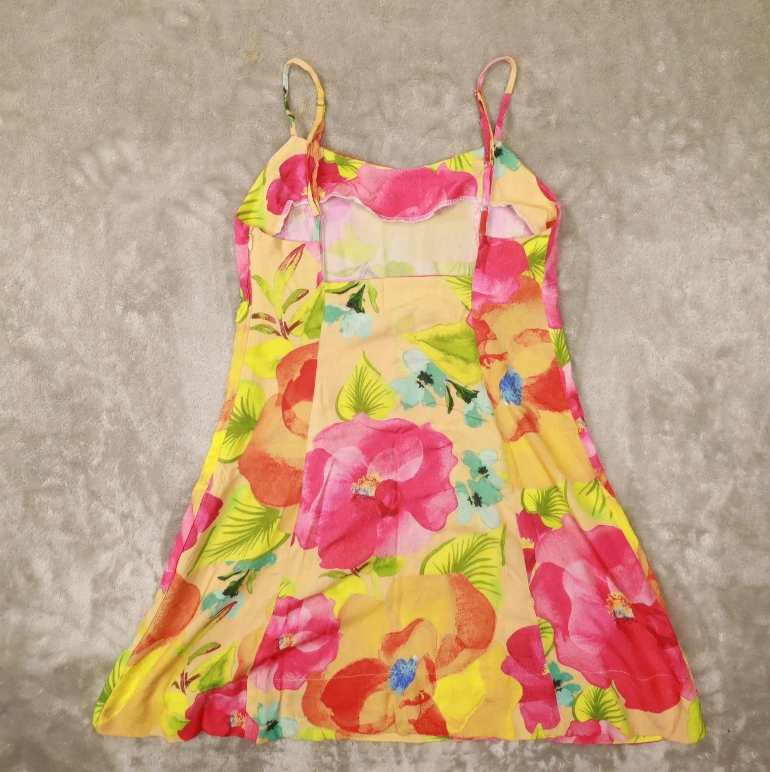 Farm Rio Pink Yellow Floral Print Spaghettis Strap Mini Dress size Small - Image 2