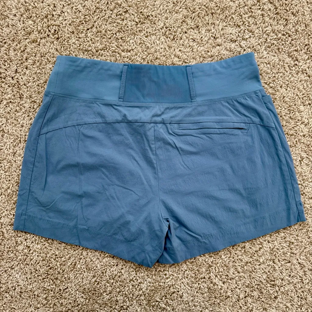 Athleta Trekkie North Blue Shorts - Image 3