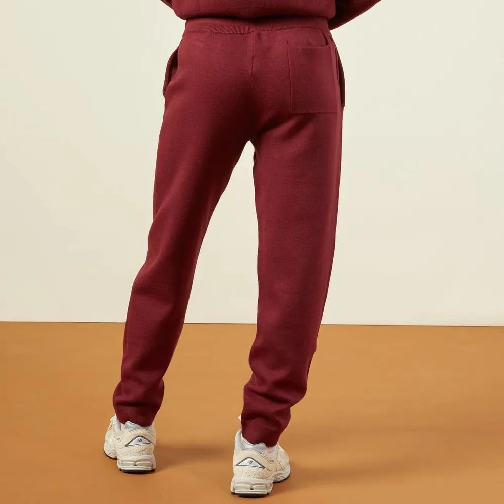 Monrow Supersoft Sweater Knit Cuffed Joggers in Rhubarb Red Size S NWT - Image 2