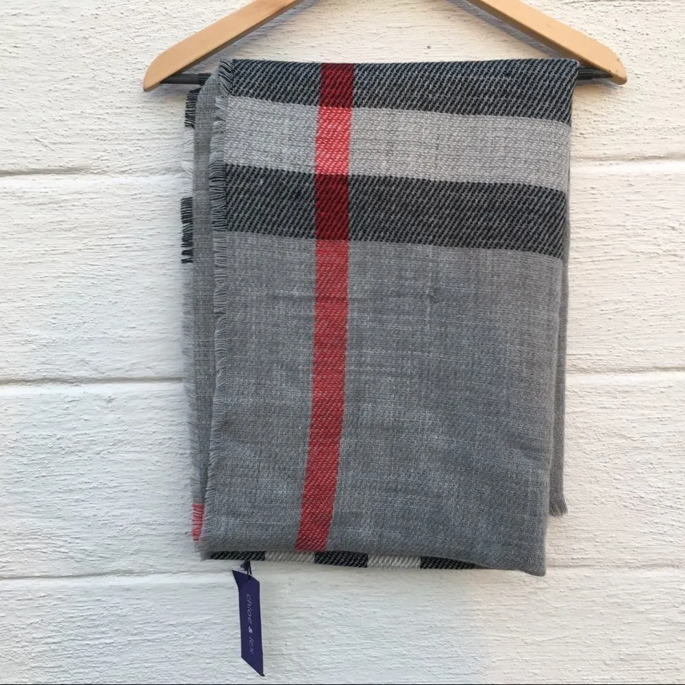 Chloe & Lex Plaid Blanket Scarf New - Image 2