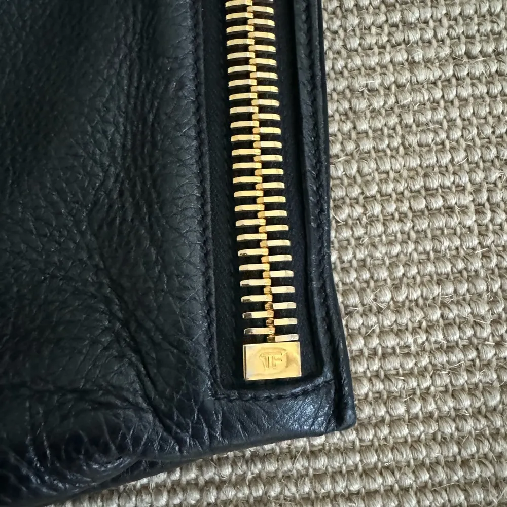 Grain Leather Flat Alix Black Padlock Zip Foldover Bag Clutch Handbag - Image 5