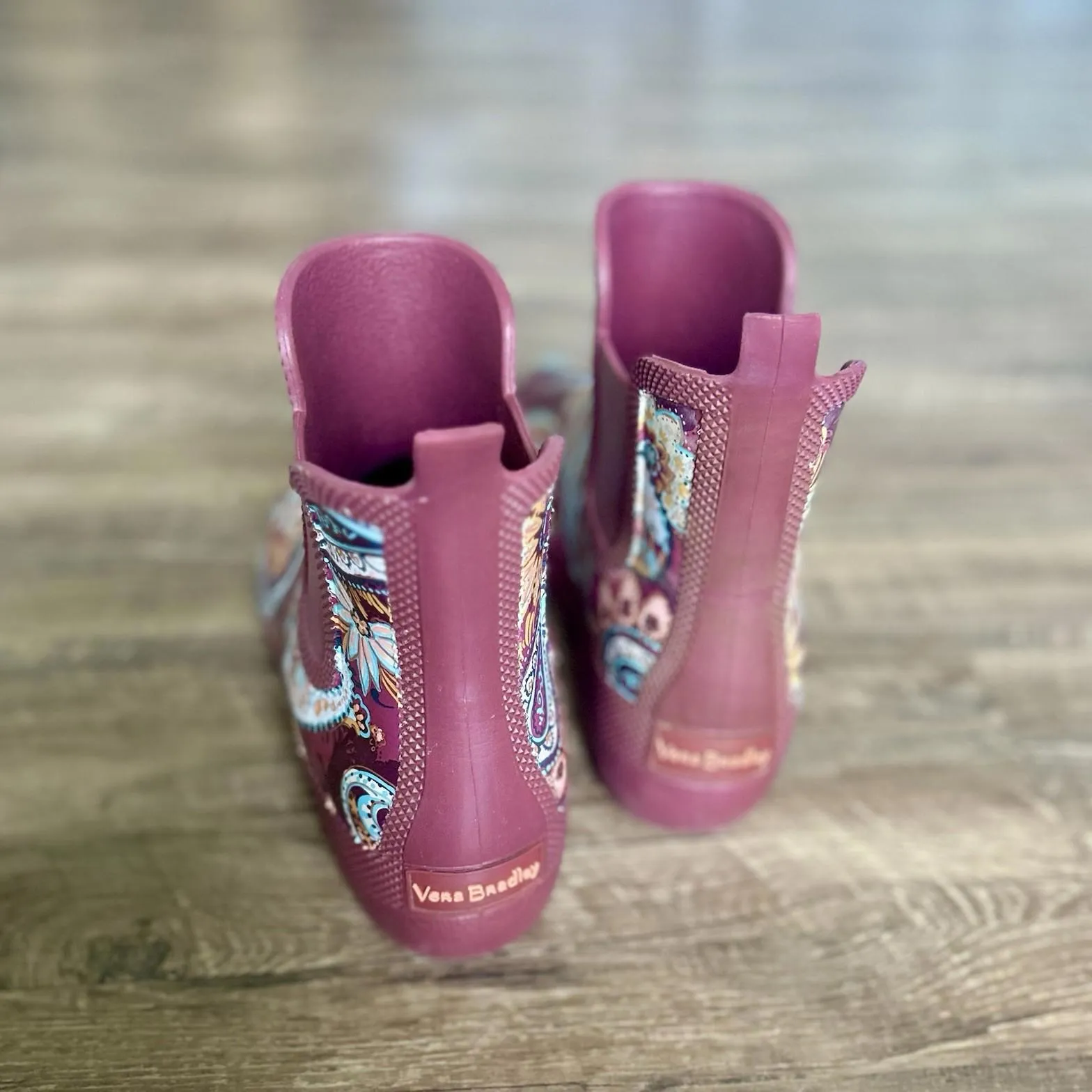 Vera Bradley Size 9 Rain Boots By Totes Carson Maroon Paisley Waterproof - Image 5