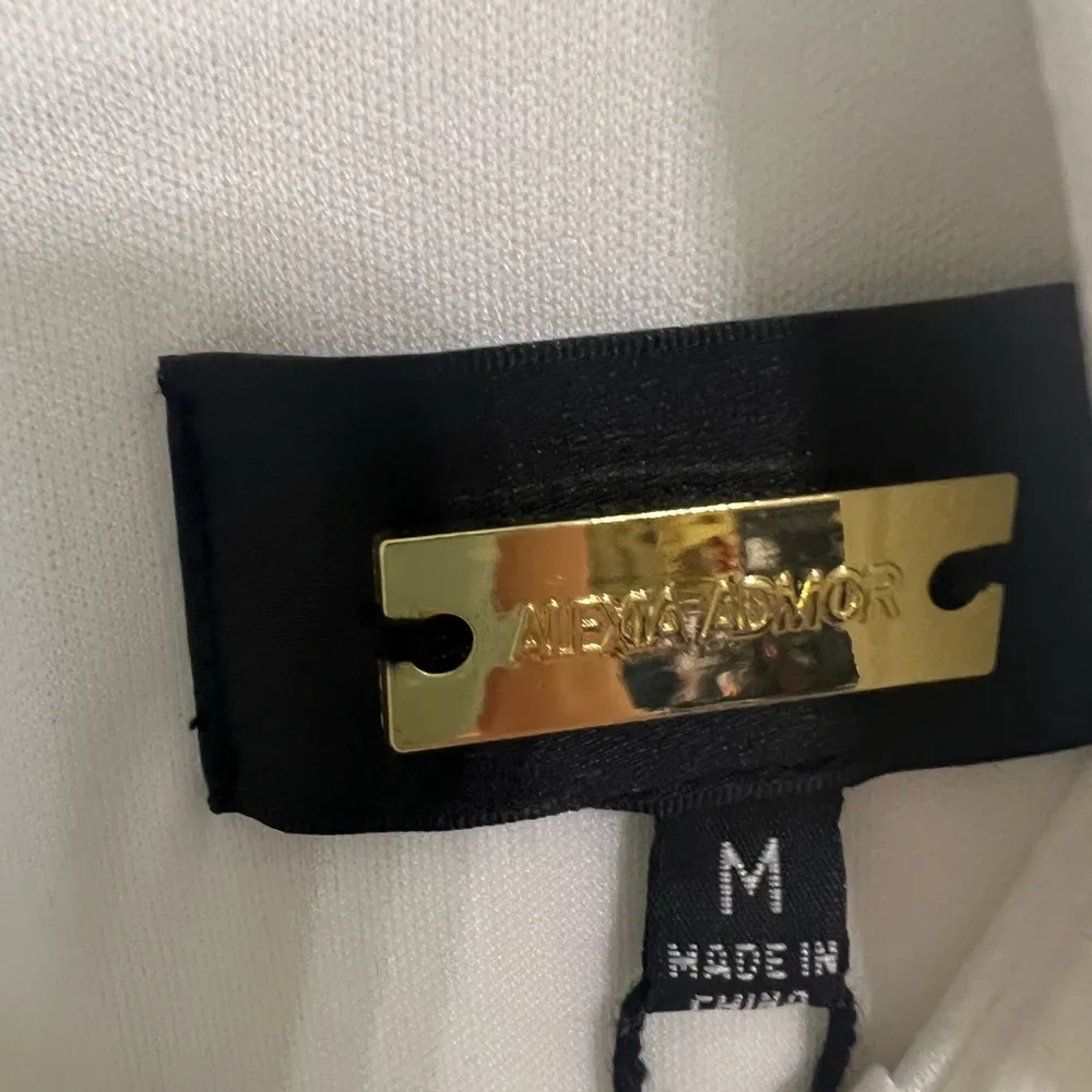 NWT Alexia Admor white Mila midi dress size M - Image 5