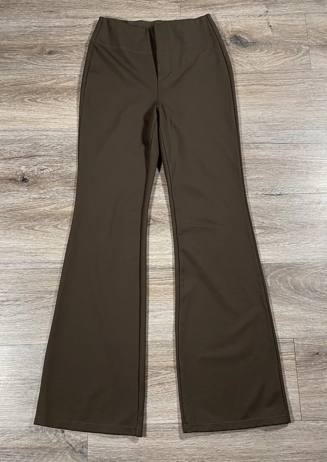 Halara Women's Pants Flare Leg Athleisure Casual Stretch Pull On S Green - Image 1