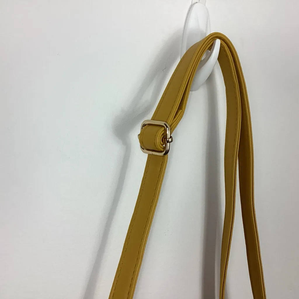 Bebe Kayla Camera Crossbody Purse - Image 4