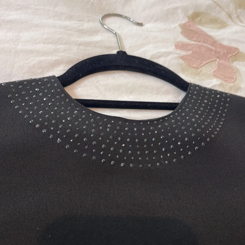 H&M women size 2 elegant black studded beads neckline hem short sleeve long top - Image 2