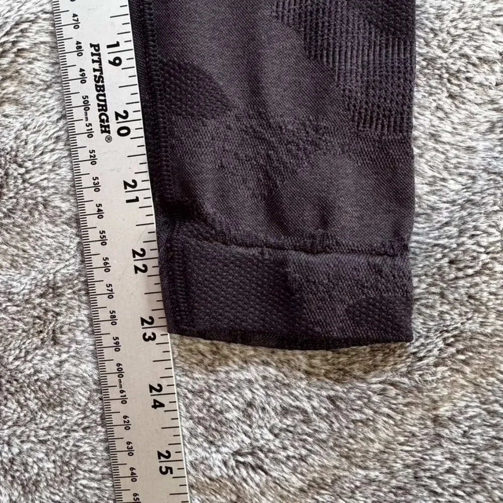 Gymshark Adapt Camo Seamless Leggings Sz XS - Image 8