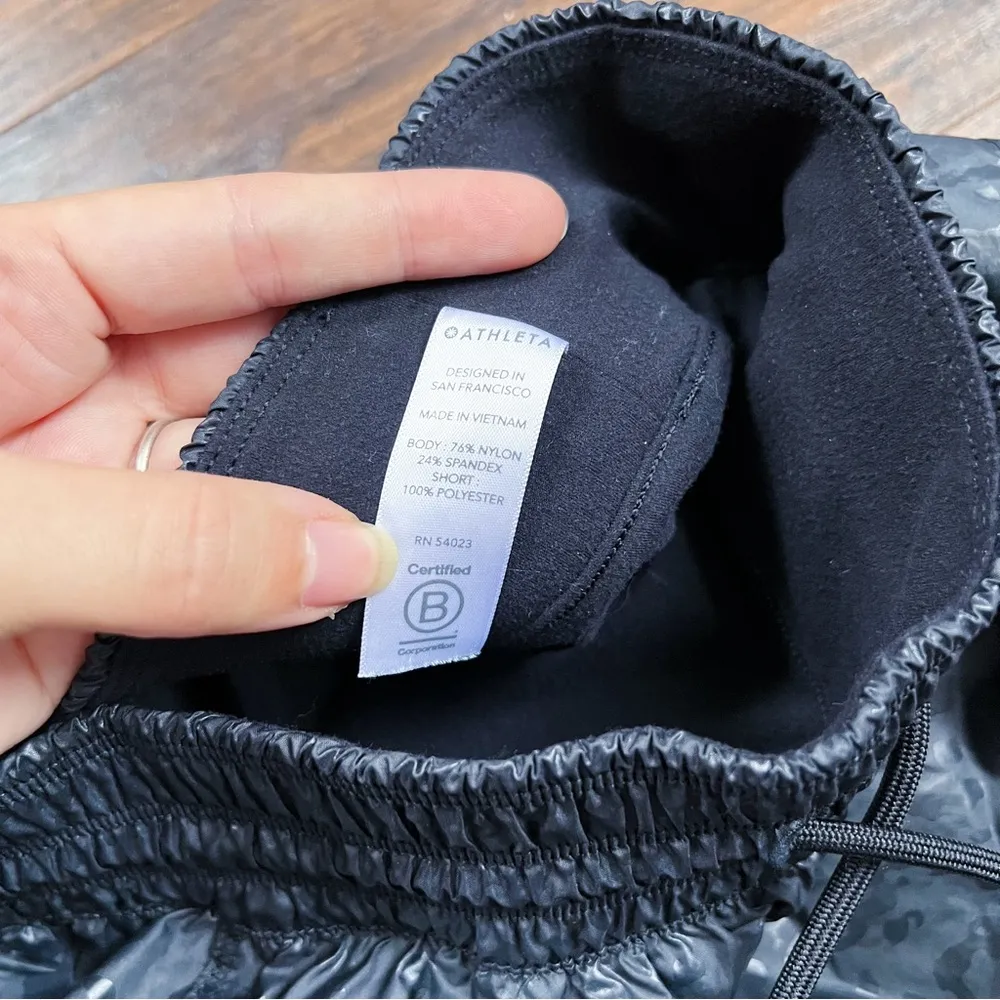 Athleta • Rainier 2-in-1 Tight leggings shorts layered Black layered - Image 10