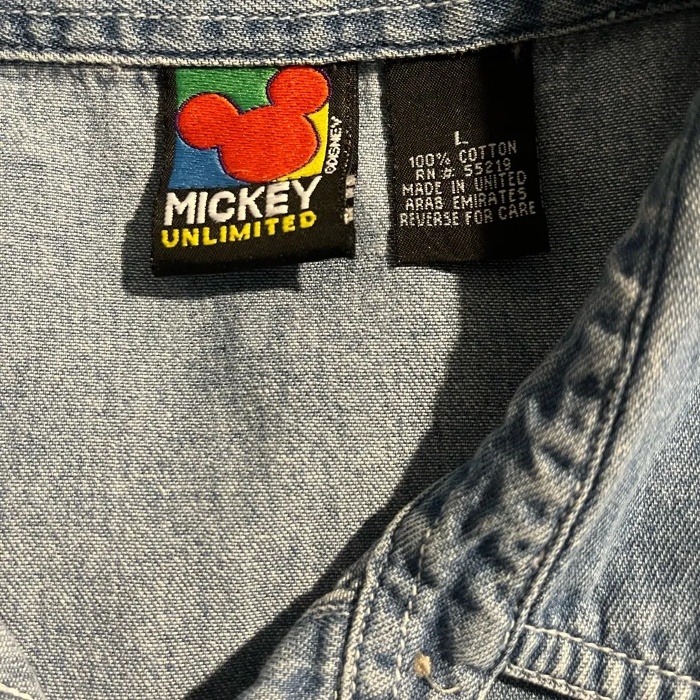 Vintage Mickey Unlimited Women’s L Mickey Mouse Embroidered Sleeveless Shirt - Image 5