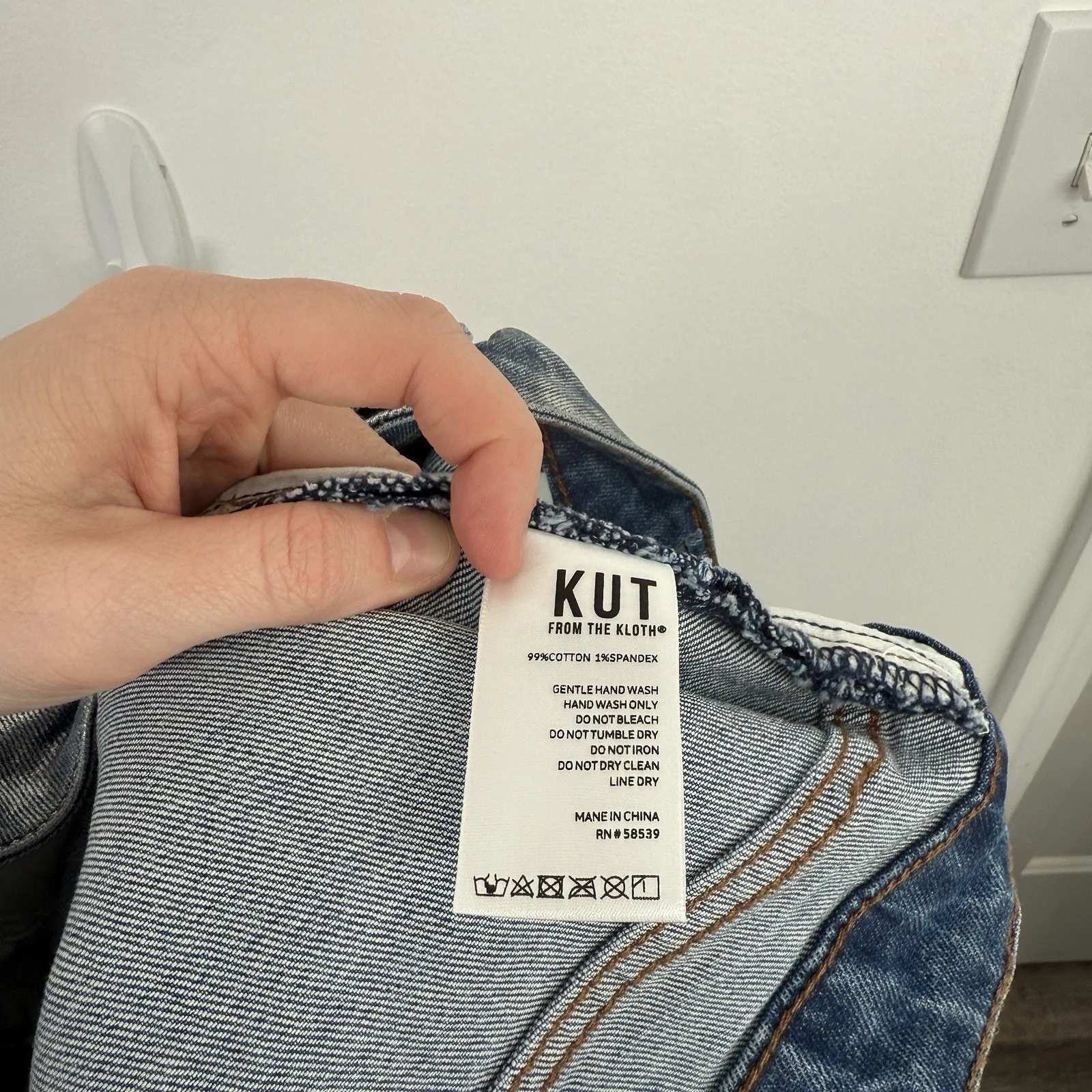 Kut from the Kloth Ashley Souchy Barrel Jeans High Rise Womens 2 - Image 9