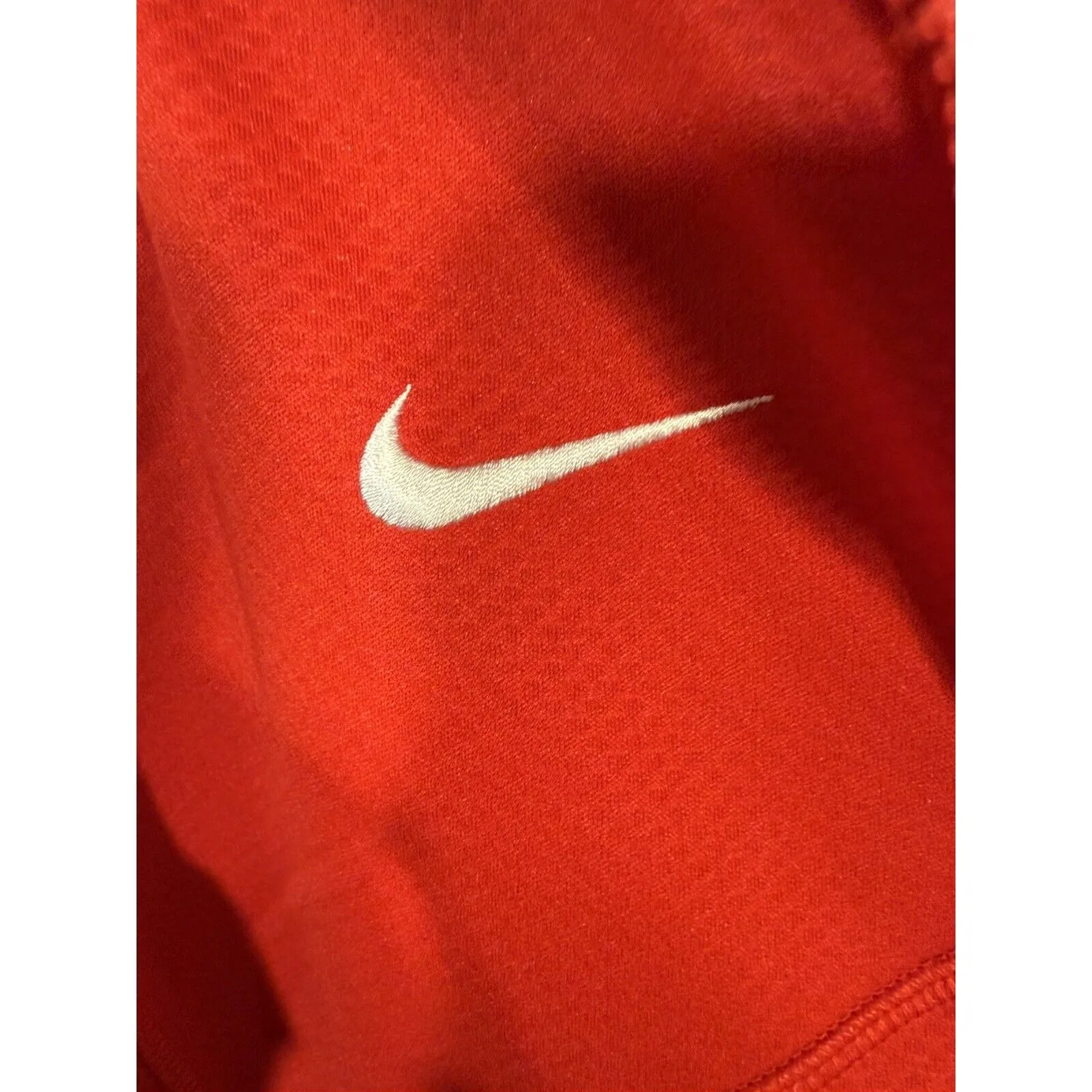 Ferris‎ State Nike Women Dri Fit 1/4 zip red pullover SIZE MEDIUM - Image 4