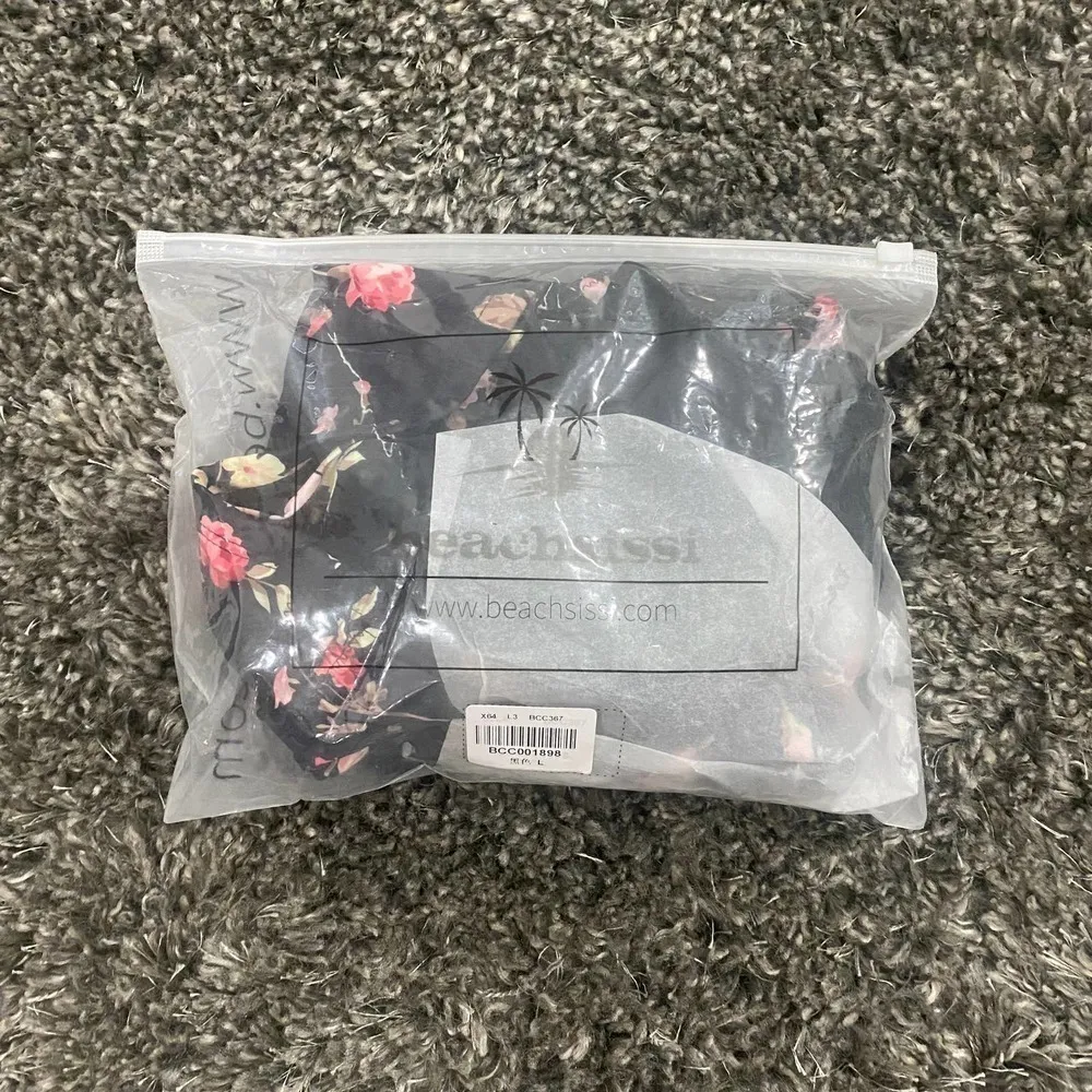 Beachsissi Floral Two-Piece Tankini in Black, Size L​​​​​​​​ - Image 4