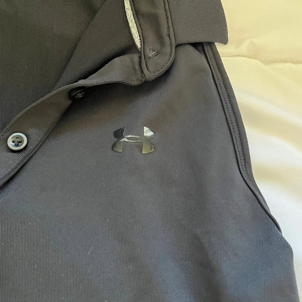 NWOT Under Armour Black Sleeveless Collar Tank Top Size XS - Image 2