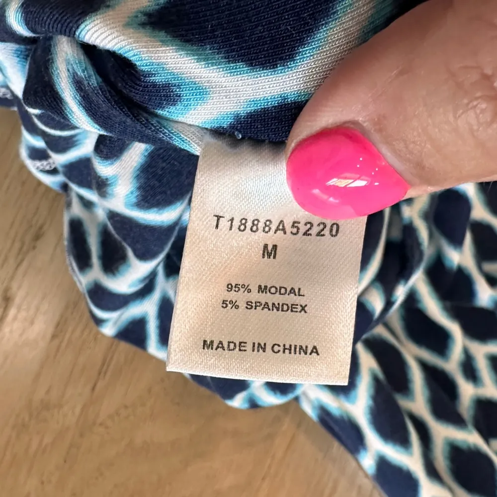 Tart cowl neck sleeveless modal dress geometric pattern  blue white size medium - Image 5