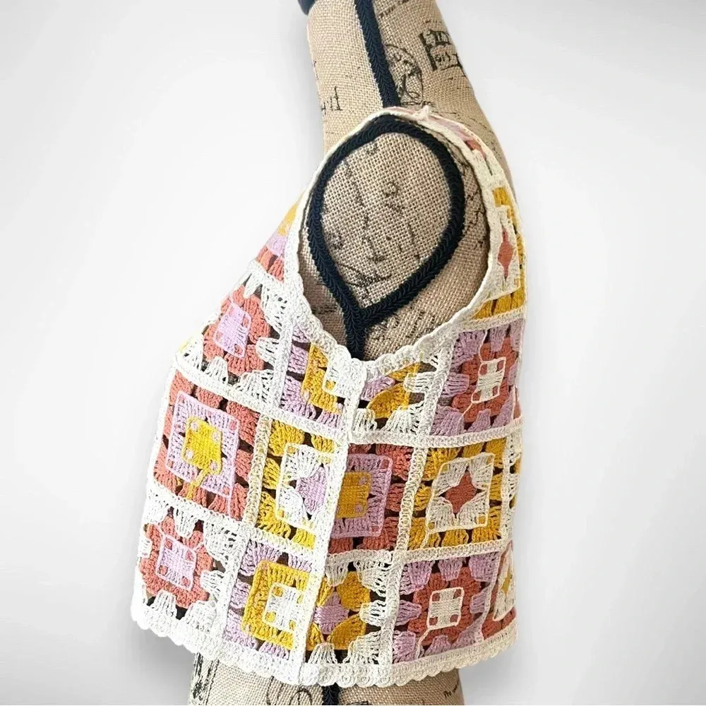 KIRIOUS LOS ANGELES Boho Crochet Granny Square Cropped Top Small | EUC - Image 2