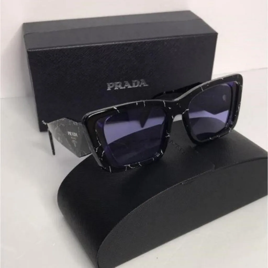 Authentic- New - PRADA Oversized Woman Sunglasses 0PR 08YS Havana Black/White - Image 4